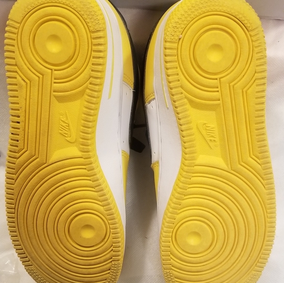 Nike Air Force I (Low) - Picture 4 of 9